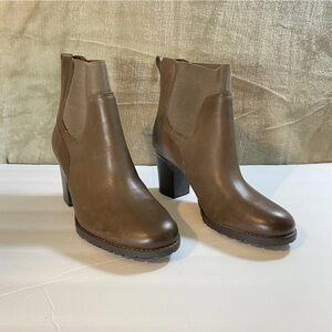 🌹𝗖𝗟𝗔𝗥𝗞'𝗦 𝗩𝗘𝗥𝗦𝗢𝗡𝗔 𝗘𝗔𝗦𝗘 𝗔𝗡𝗞𝗟𝗘 𝗕𝗢𝗢𝗧